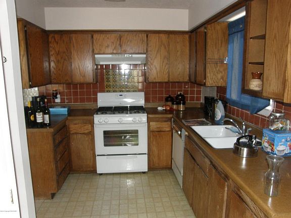 4th image of 2817 La Puente St