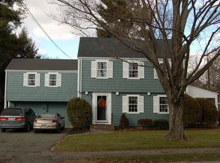37 Grosvenor Rd, Needham, MA 02492