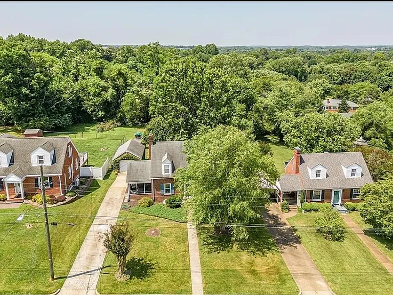 1105 Westview Dr — Photo 26