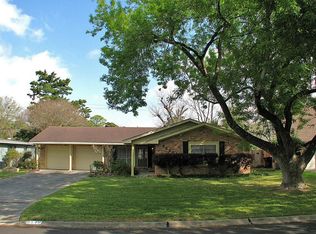 9530 Meadowbriar Ln, Houston, TX 77063