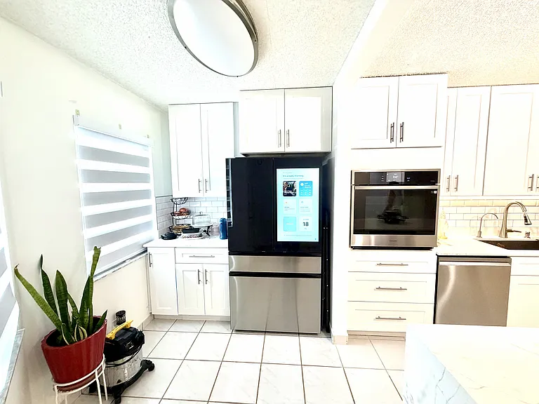 650 SW 124th Ter #202 — Photo 30