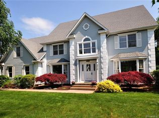 16 Pierce Blvd, Windsor, CT 06095