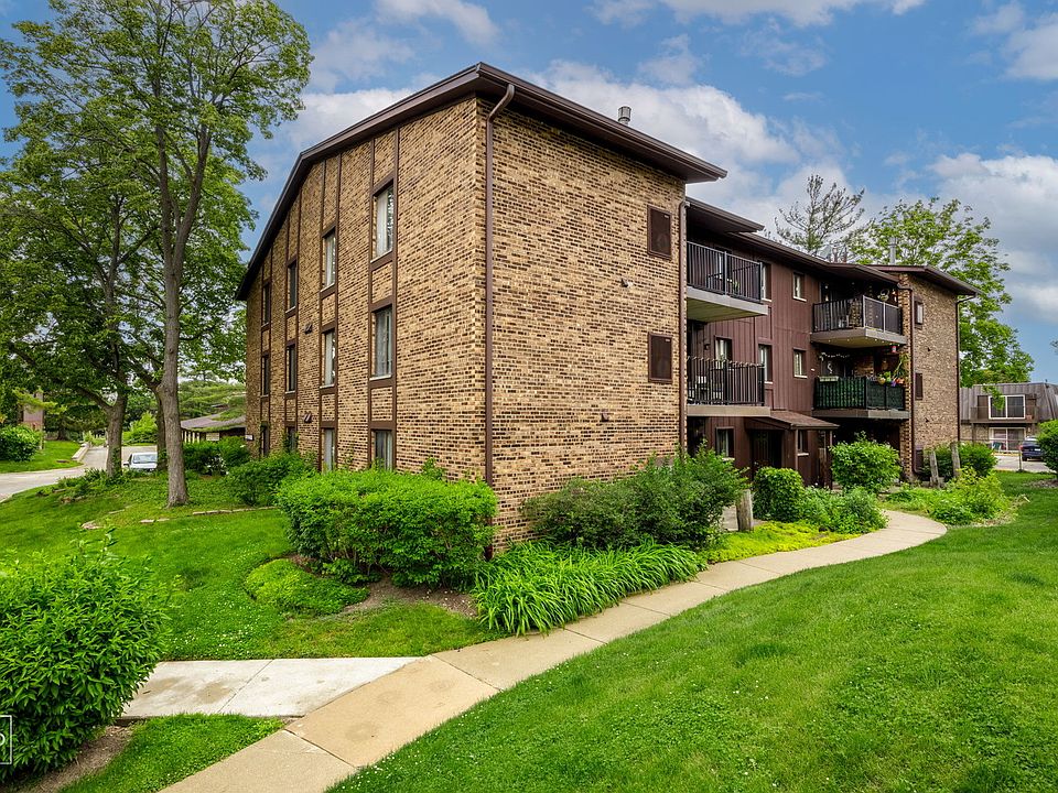1st image of 68 W 64th St APT 104