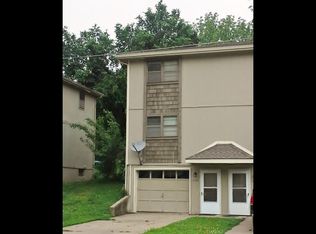 1122 Delaware St, Leavenworth, KS 66048