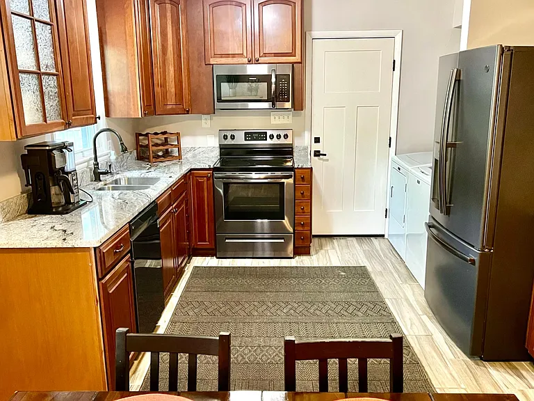 6302 Burlington Ave — Photo 7