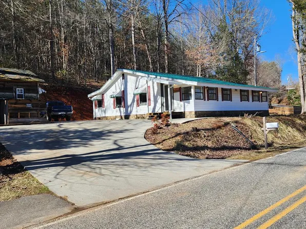 154 Paul Cooper Rd, Whittier, NC 28789