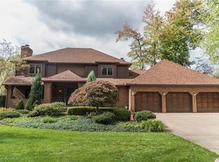 354 Lake Of The Woods Blvd, Akron, OH