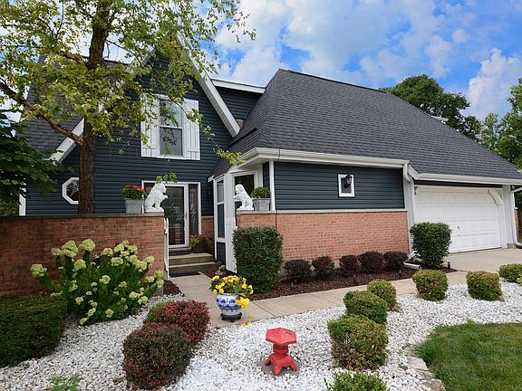 2nd image of 338 Kensington Ct