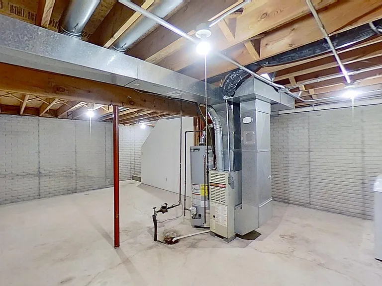 5101 Hickman Rd — Photo 15