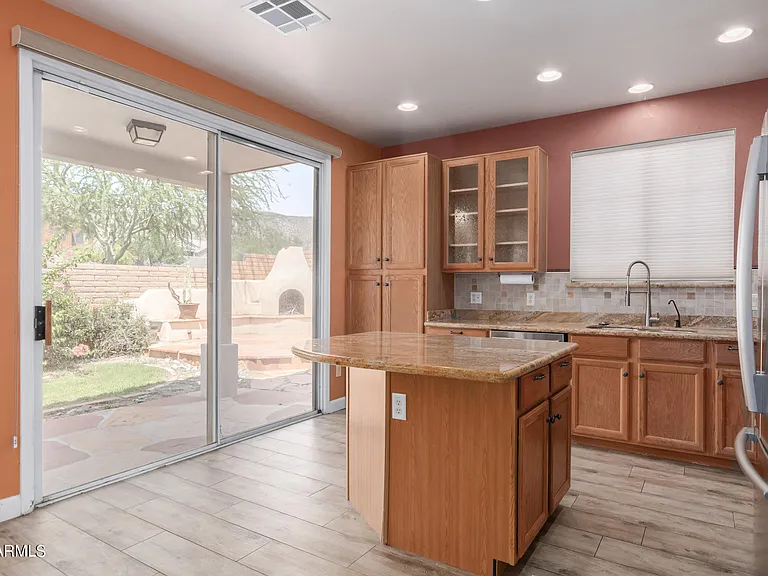 204 W Mountain Sage Dr — Photo 18