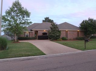 319 Kings Ridge Cir, Brandon, MS 39047