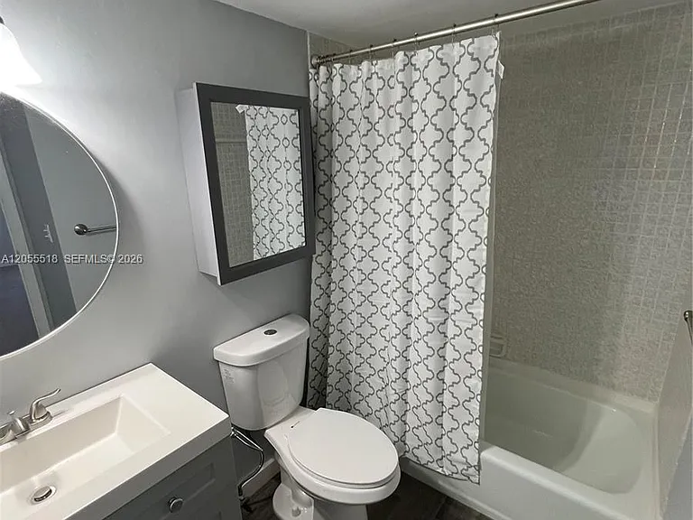 200 Jacaranda Country Club Dr #4B — Photo 13