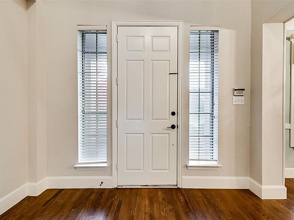 2nd image of 1890 Thorndale Cir