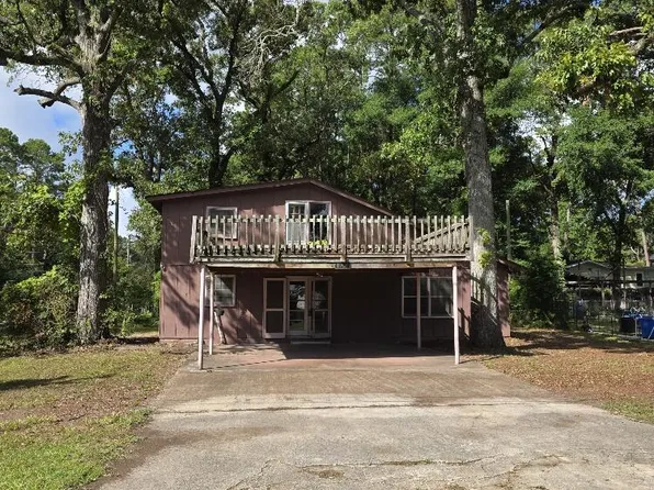 142 Shuler St, Santee, SC 29142