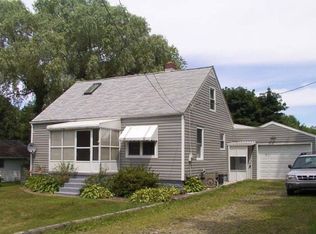 2437 Saltsman Rd #P9-17, Erie, PA 16510