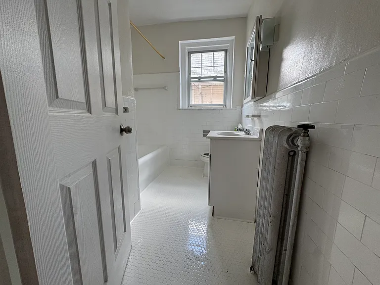 182 Elm St #B2 — Photo 11