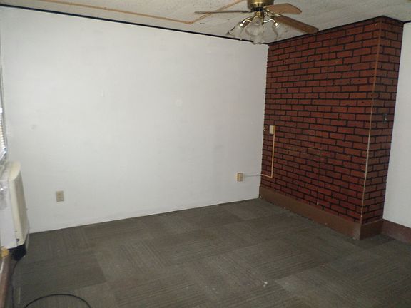 2nd image of 1130 Vattier St APT 2