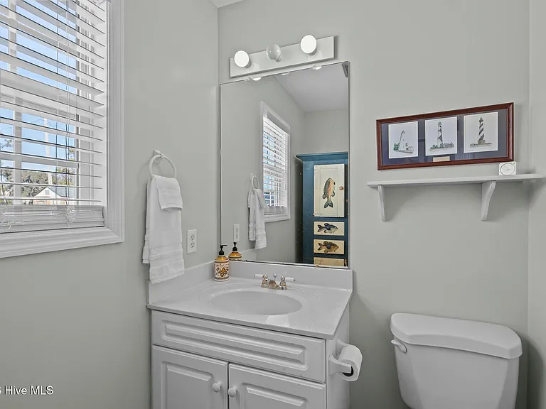 662 Island Rd — Photo 19