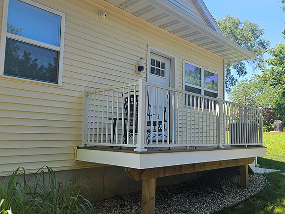 2nd image of 620 Cedar St #2