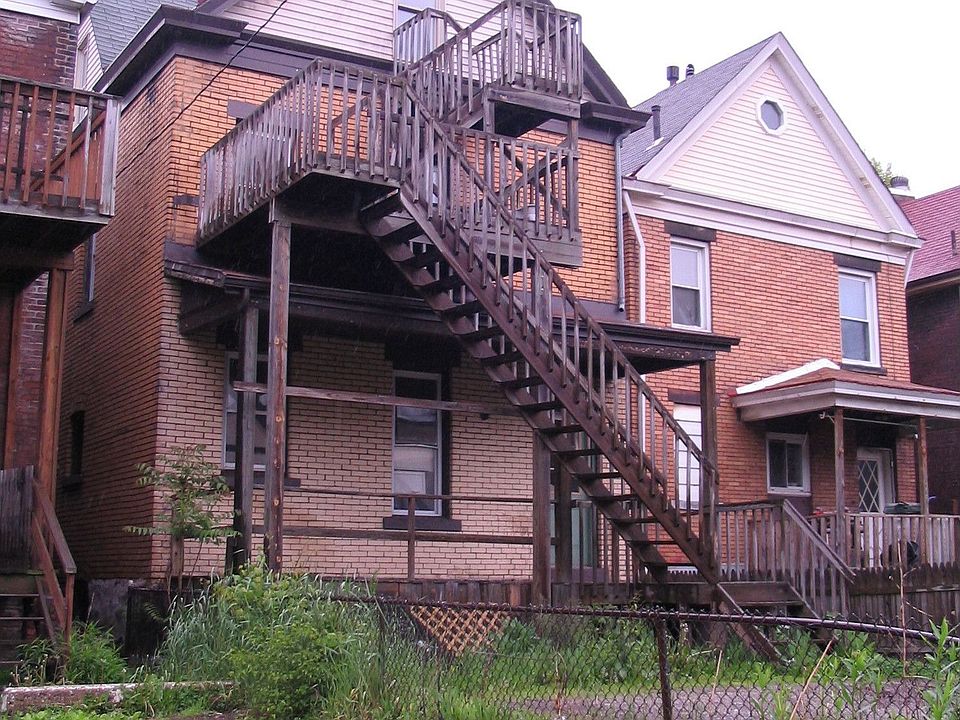 2nd image of 381 2nd St
