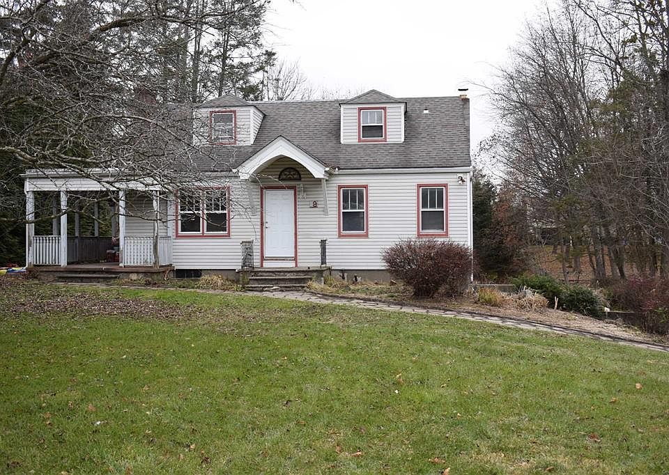 19 Spackenkill Road, Poughkeepsie, NY 12603 Zillow