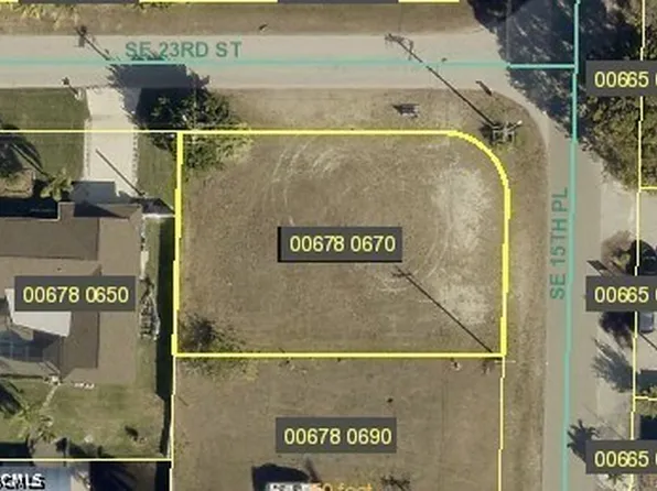 2302 SE 15th Pl, Cape Coral, FL 33990