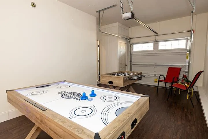 1122 N Alexander St — Photo 42