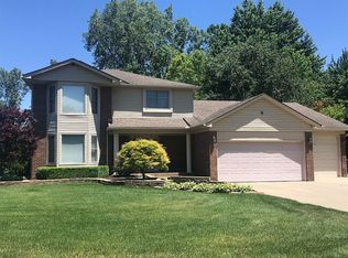 13761 Graham Dr, Shelby Township, MI 48315