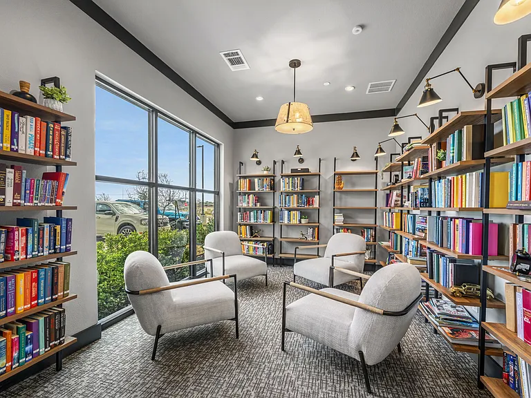 The Hamilton at Garden Valley — Photo 15