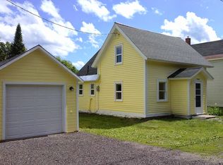 23365 Dogwood Ave, Dollar Bay, MI 49922