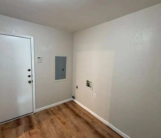 815 Cedar Oaks Ln — Photo 7