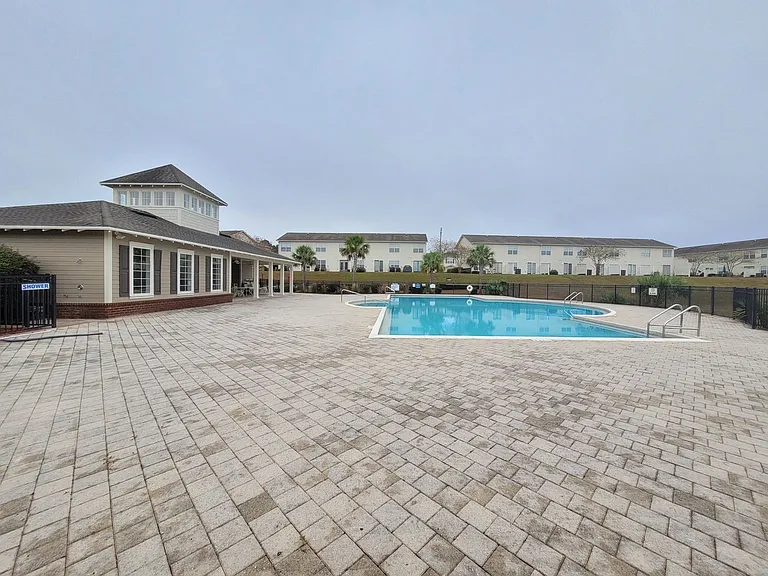 803 Majestic Dr — Photo 25