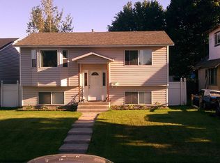 1122 E Crown Ave, Spokane, WA 99207