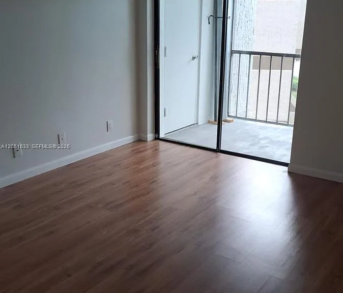 230 Lakeview Dr #310 — Photo 15
