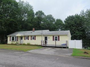 20 Waterman St, Worcester, MA 01603