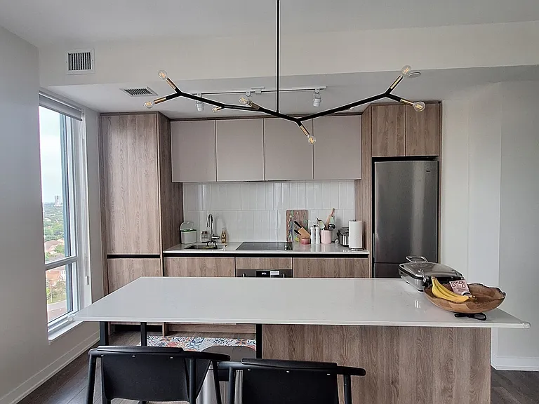 7950 Bathurst St #1415 — Photo 40