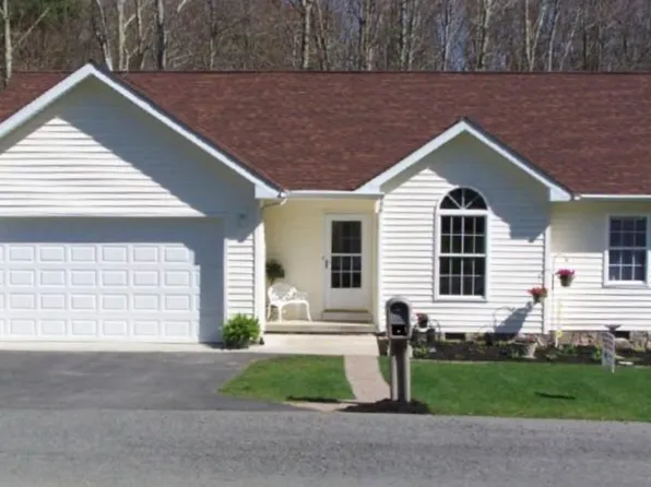 123 Oak Ridge Ln, Shady Spring, WV 25918