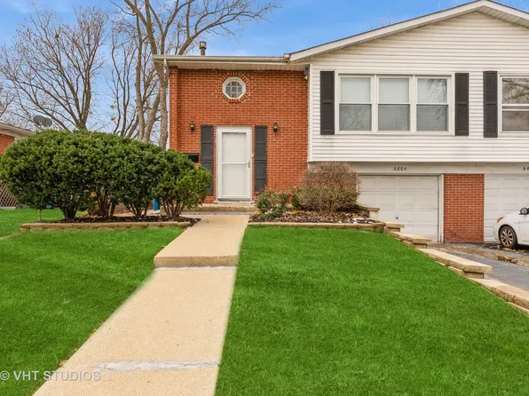 6804 Valley View Rd, Hanover Park, IL 60133