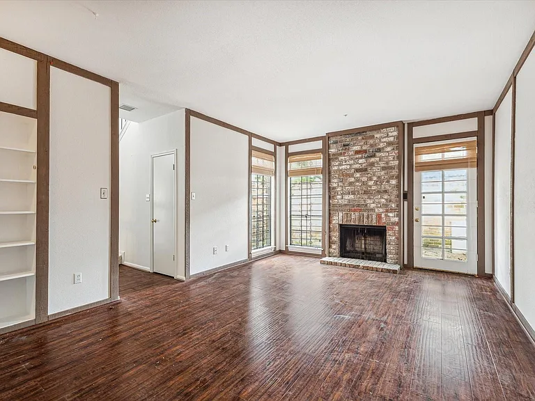 5815 Lynbrook Dr #103 — Photo 3