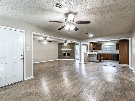 4th image of 4314 45th St