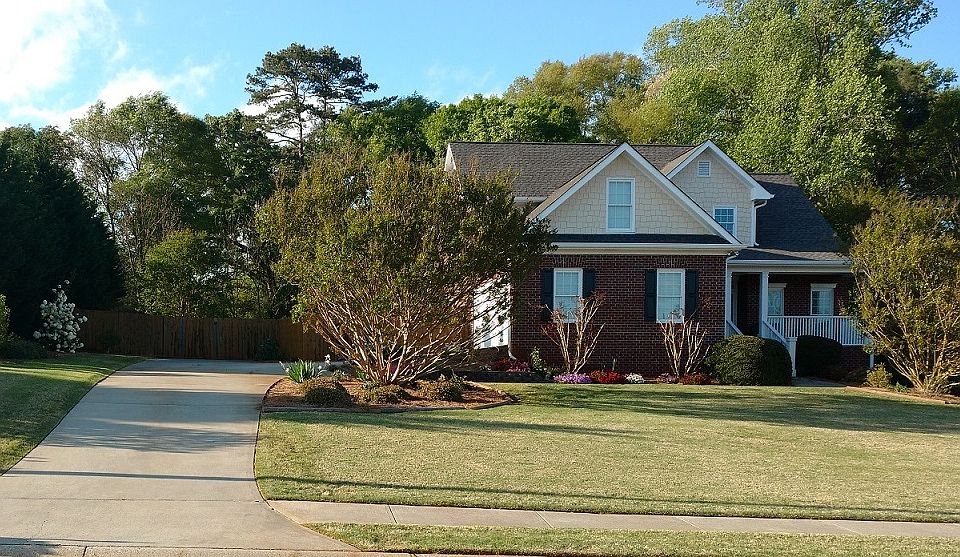 2nd image of 1121 Willowynd Way