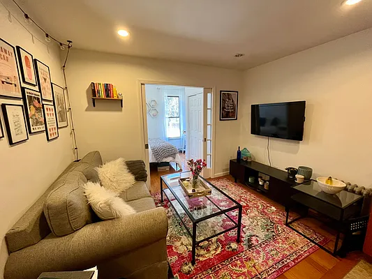 Rented by J Misrahi Realty Corp | media 2