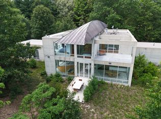 8692 E 200 S, Knox, IN 46534