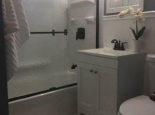 1107 69th St, Windsor Heights, IA 50324