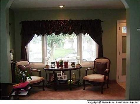 2nd image of 42 Wright Ave