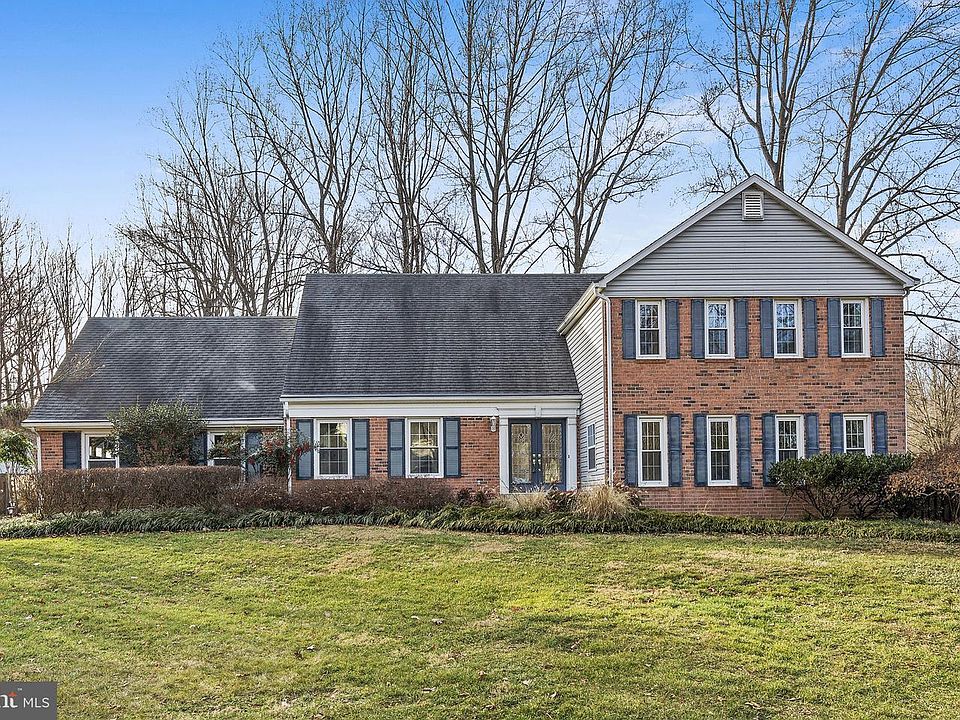 1st image of 5110 Brentwood Farm Dr