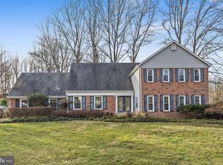 5110 Brentwood Farm Dr, Fairfax, VA 22030