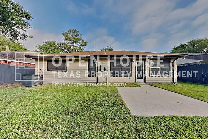5419 Roserock Ln — Photo 19