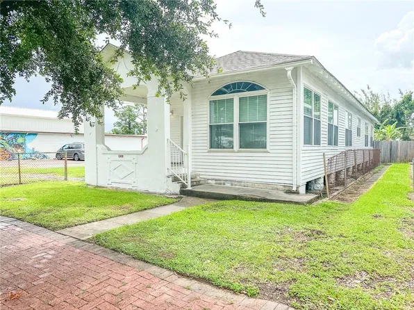 451 Sala Ave, Westwego, LA 70094