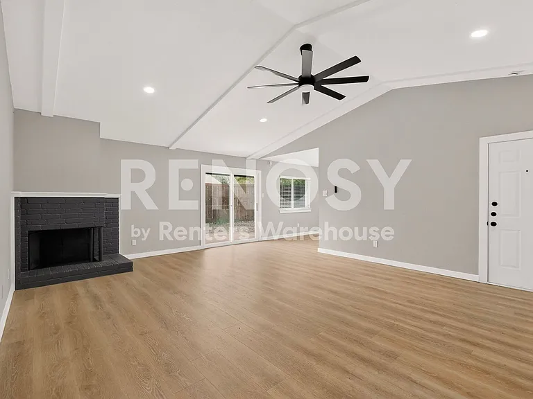507 S Spring Creek Dr — Photo 18